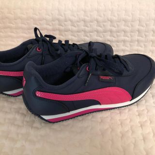 プーマ(PUMA)のPUMA♡ピンクライン靴 25cm(スニーカー)