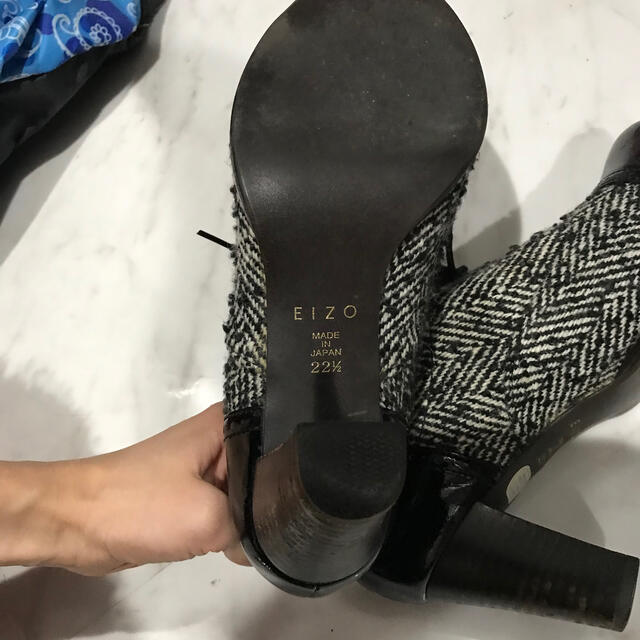 DIANA(ダイアナ)のエイゾー　日本製　ブーティー　千鳥柄 EIZO レディースの靴/シューズ(ブーティ)の商品写真