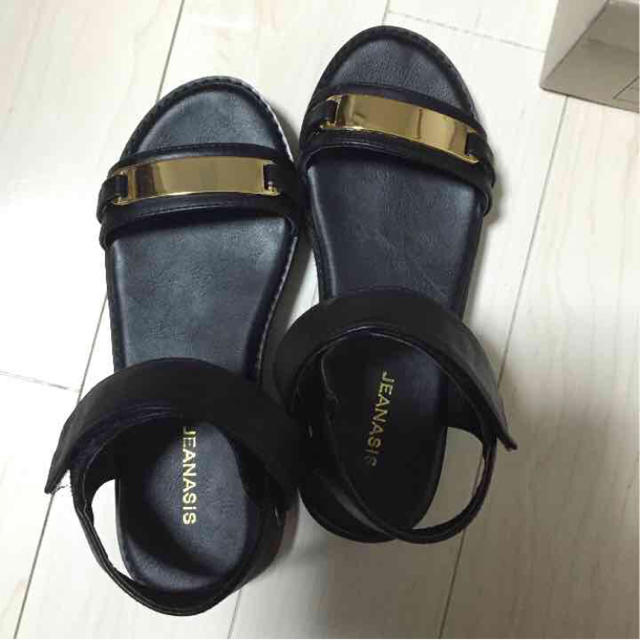 JEANASIS(ジーナシス)のMIKI.M様専用 メタルベルトサンダル レディースの靴/シューズ(サンダル)の商品写真