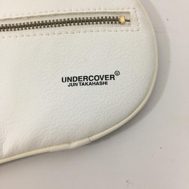 UNDERCOVER(アンダーカバー)のUNDERCOVER アンダーカバー　ポーチ　小物入れ　てんとう虫 レディースのファッション小物(ポーチ)の商品写真