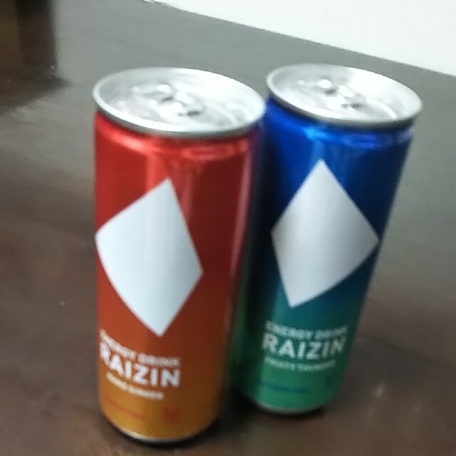 大正製薬 エナジードリンク　炭酸飲料　RAIZIN ライジン ７０本 食品/飲料/酒の飲料(ソフトドリンク)の商品写真