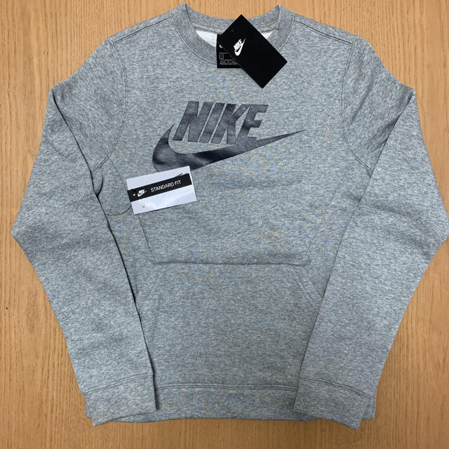 NIKE(ナイキ)の新品未使用！ナイキ トレーナー スエット キッズ レディース キッズ/ベビー/マタニティのキッズ服男の子用(90cm~)(Tシャツ/カットソー)の商品写真