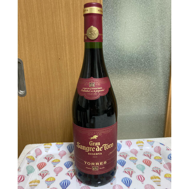 スペイン産ワインGran Sangre de Toro Reserva 2014 食品/飲料/酒の酒(ワイン)の商品写真