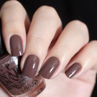 オーピーアイ(OPI)の送料込み❤︎　OPI W60 スクィーカーオブザハウス　❤︎新品未開封(マニキュア)