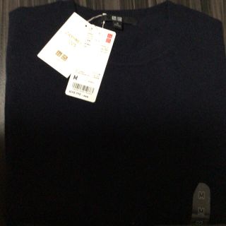 ユニクロ(UNIQLO)の今季新品 ユニクロ カシミヤクルーネックセーター ネイビーM(ニット/セーター)