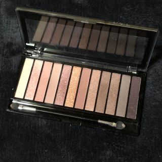 レブロン(REVLON)の8割残！レブロン アイシャドウパレット(アイシャドウ)