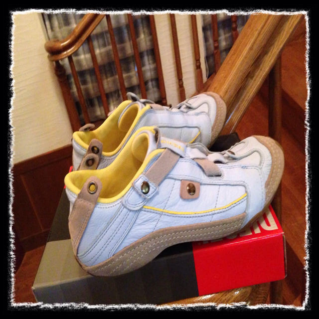 DIESEL(ディーゼル)の海外購入✈️やっぱり大きい😥誰か4.5 レディースの靴/シューズ(スニーカー)の商品写真