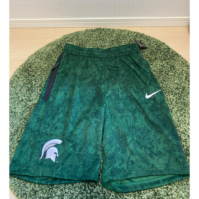 海外限定　NIKE ミシガン州立大学オーセンティックショーツ　MSU