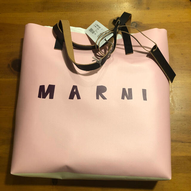 Marni(マルニ)のMarni マルニ　PVC トートバッグ レディースのバッグ(トートバッグ)の商品写真