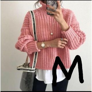 エイチアンドエム(H&M)のネット完売品 H&M チャンキーニット ハイネック セーター ピンク Mサイズ(ニット/セーター)