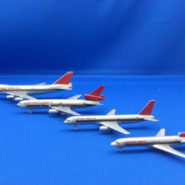 1/1200 金属製模型ノースウェストオリエント旅客機4機 エンタメ/ホビーのおもちゃ/ぬいぐるみ(模型/プラモデル)の商品写真