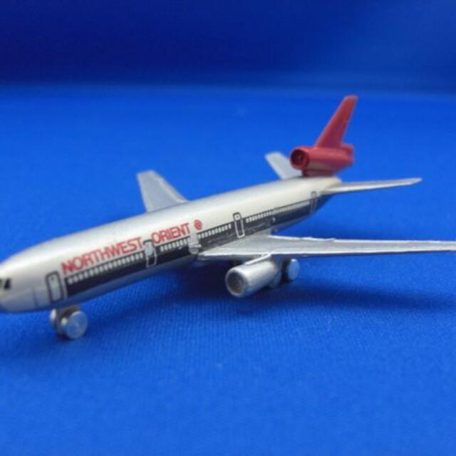 1/1200 金属製模型ノースウェストオリエント旅客機4機 エンタメ/ホビーのおもちゃ/ぬいぐるみ(模型/プラモデル)の商品写真