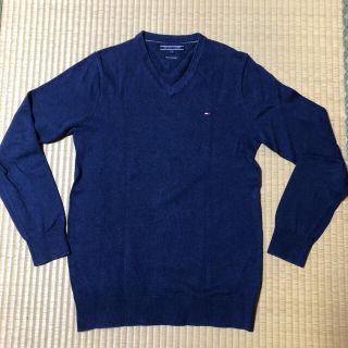 トミーヒルフィガー(TOMMY HILFIGER)の【美品】トミーヒルフィガー  Vネック　ニット(ニット/セーター)