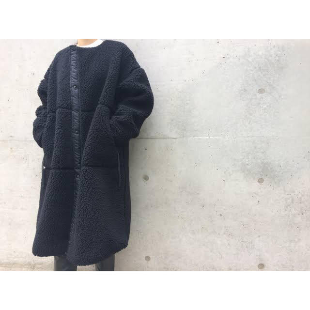 HYKE(ハイク)の新品 HYKE(ハイク) FAUX SHEARLING COAT ボアコート レディースのジャケット/アウター(ロングコート)の商品写真