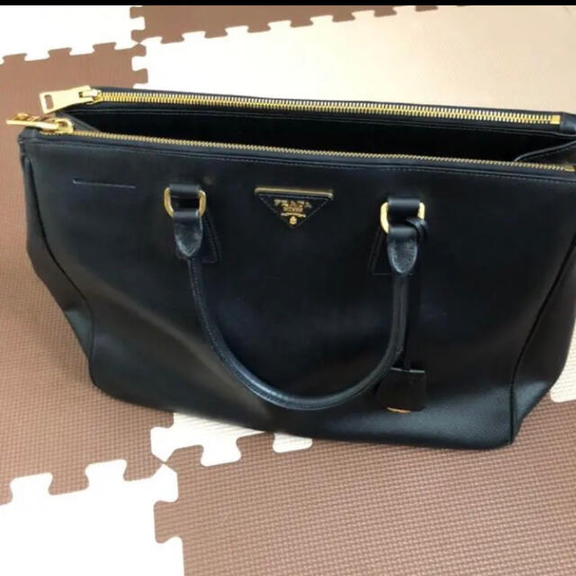 PRADA プラダ サフィアーノ PRADA プラダ サフィアーノ