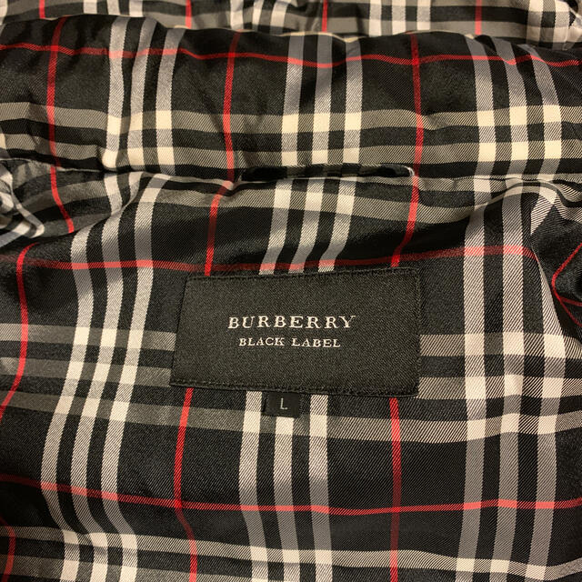 BURBERRY BLACK LABEL(バーバリーブラックレーベル)のバーバリーブラックレーベル　ダウンベスト メンズのジャケット/アウター(ダウンベスト)の商品写真