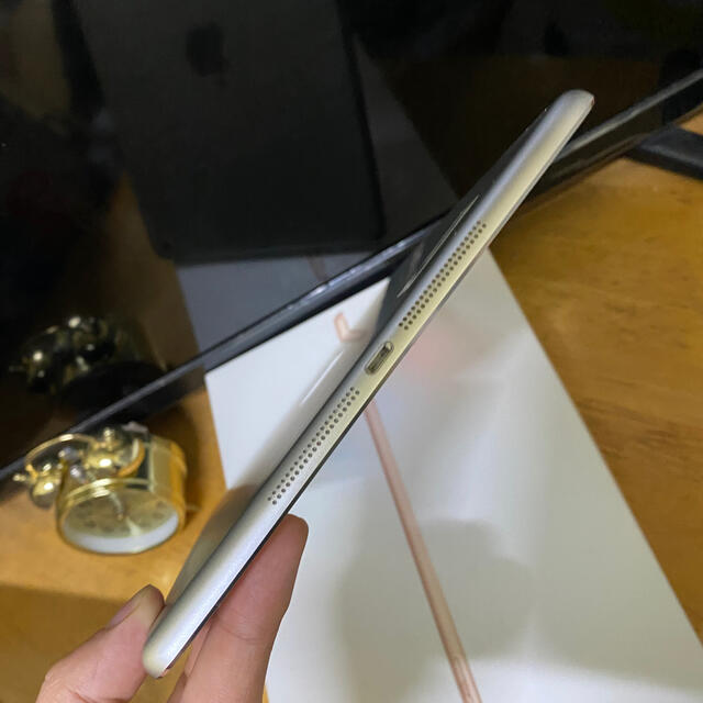 極美品 iPad Air 16GB WIFIモデル アイパッド エア 極美品 iPad Air 16GB WIFIモデル アイパッド エア