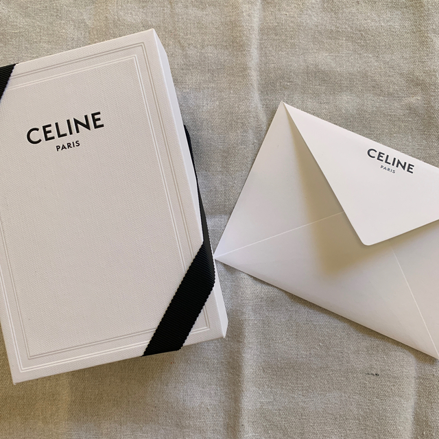 celine(セリーヌ)のセリーヌ　トリオンフ　ミニ　財布　　新品 レディースのファッション小物(財布)の商品写真