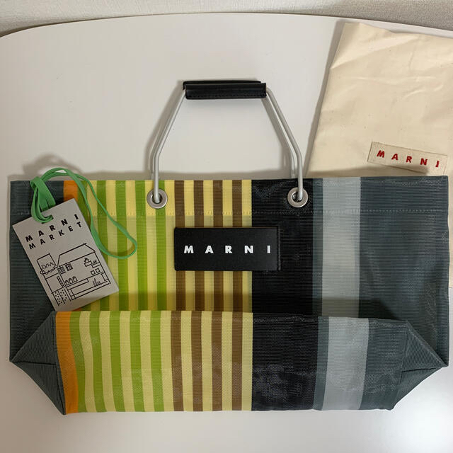 Marni(マルニ)のMARNI マルニストライプバックミニ レディースのバッグ(トートバッグ)の商品写真