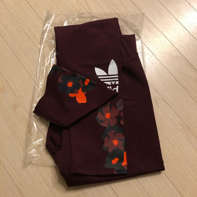 adidas(アディダス)の新品 adidas オリジナルス レギンス スパッツ タイツ ヨガ ワイン レディースのレッグウェア(レギンス/スパッツ)の商品写真