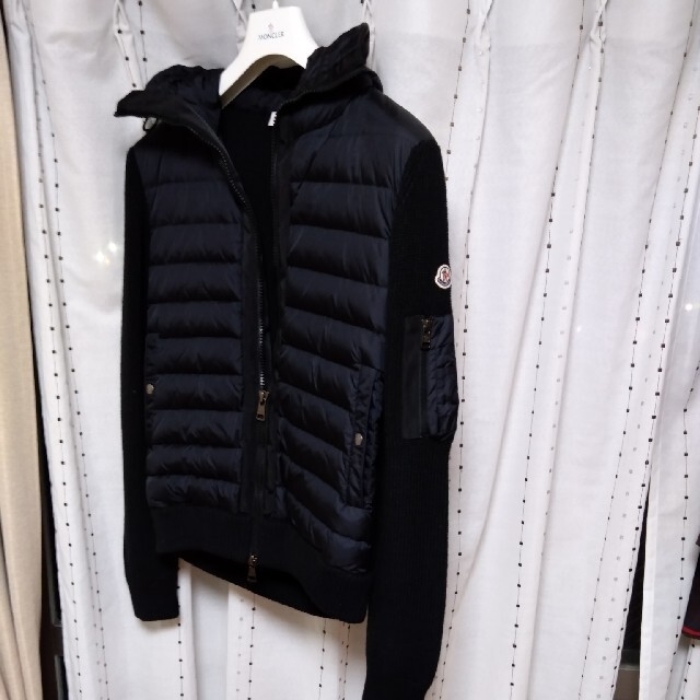 MONCLER(モンクレール)のモンクレール  MAGLIONE TRICOT  ニットダウン　超美品 メンズのジャケット/アウター(ダウンジャケット)の商品写真