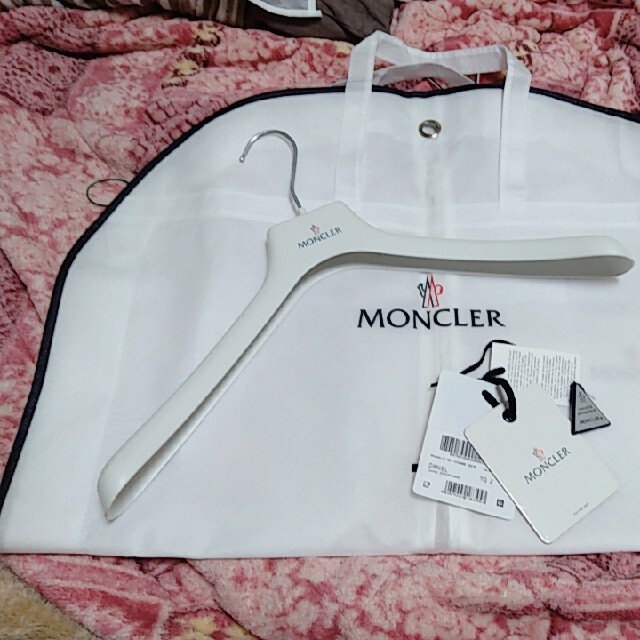 MONCLER(モンクレール)のモンクレール  MAGLIONE TRICOT  ニットダウン　超美品 メンズのジャケット/アウター(ダウンジャケット)の商品写真