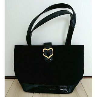 サンローラン(Saint Laurent)のYVES SAINT LAURENT バッグ ハートモチーフ金具(ハンドバッグ)