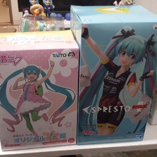 BANPRESTO(バンプレスト)の初音ミク　フィギュア　レーシングミク&春服ミクセット　 エンタメ/ホビーのフィギュア(ゲームキャラクター)の商品写真