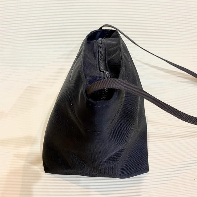 Herve Chapelier(エルベシャプリエ)の【アダムエロペ別注】エルベシャプリエ　黒 レディースのバッグ(ショルダーバッグ)の商品写真