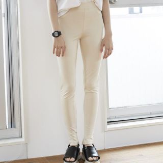 アリシアスタン(ALEXIA STAM)のjuemi Soft Skin Jersey Pants IVORY レギンス(レギンス/スパッツ)