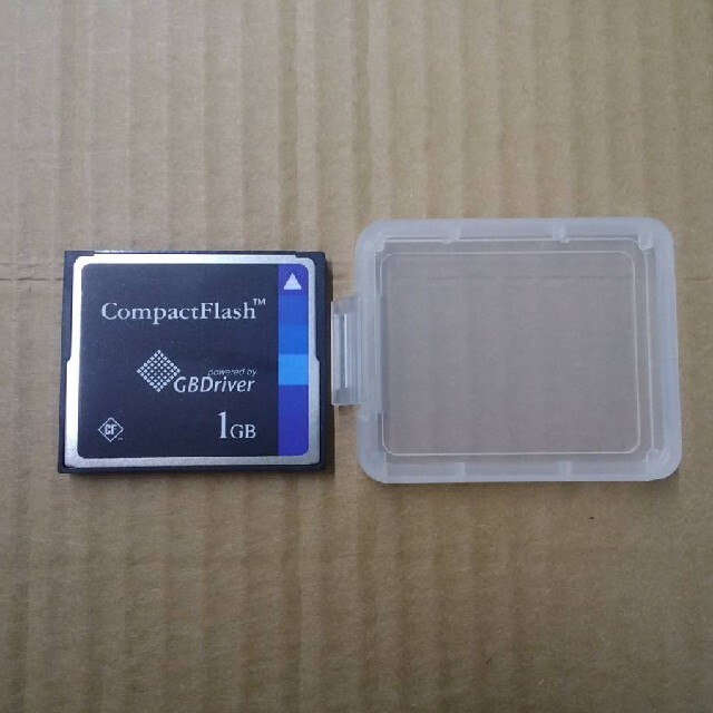 TDK(ティーディーケイ)のTDK 1GB CFカード コンパクトフラッシュメモリー 工業用 産業用 スマホ/家電/カメラのカメラ(デジタル一眼)の商品写真