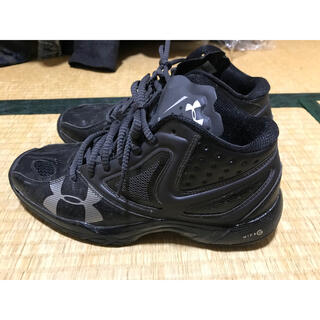 アンダーアーマー(UNDER ARMOUR)のアンダーアーマー　micro 26cm　黒　美品(スニーカー)