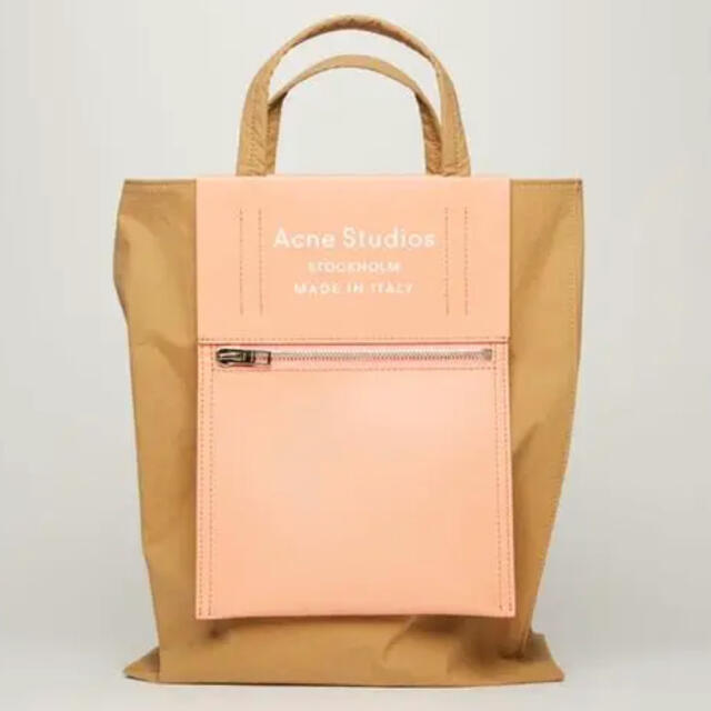 ACNE(アクネ)の専用出品 レディースのバッグ(トートバッグ)の商品写真