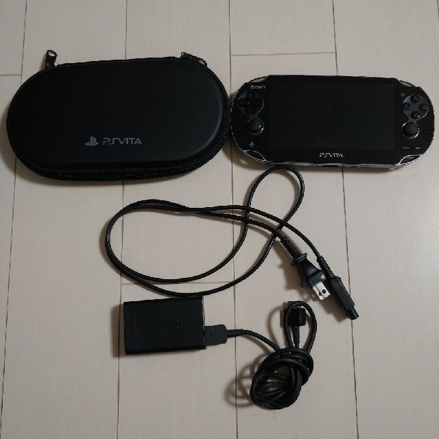 ゲームPlayStation®Vita  Wi-Fiモデル PCH-1000