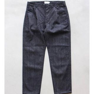 ヤエカ(YAECA)の【still by hand】one tuck tapered denim(デニム/ジーンズ)