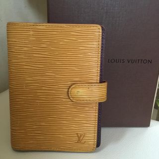 ルイヴィトン(LOUIS VUITTON)のルイヴィトン✨手帳カバー✨エピ✨箱付き✨(その他)