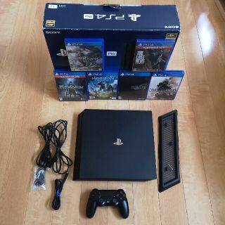 プレイステーション4(PlayStation4)のSONY PlayStation4 Pro 本体  CUH-7000BB01 (家庭用ゲーム機本体)