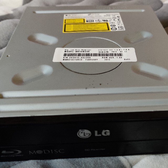 LG 14xブルーレイドライブ BH14NS40 スマホ/家電/カメラのPC/タブレット(PCパーツ)の商品写真