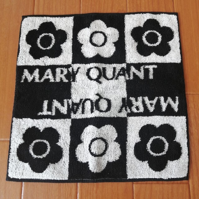 MARY QUANT(マリークワント)のMARY QUANT　ハンドタオル レディースのファッション小物(ハンカチ)の商品写真