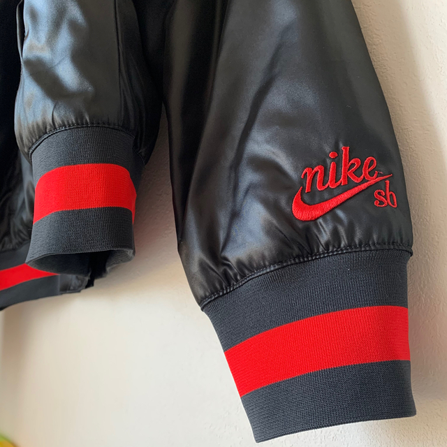 NIKE(ナイキ)の極上品 NIKE SB NBA MA-1 ボンバージャケット ブラック L メンズのジャケット/アウター(ブルゾン)の商品写真