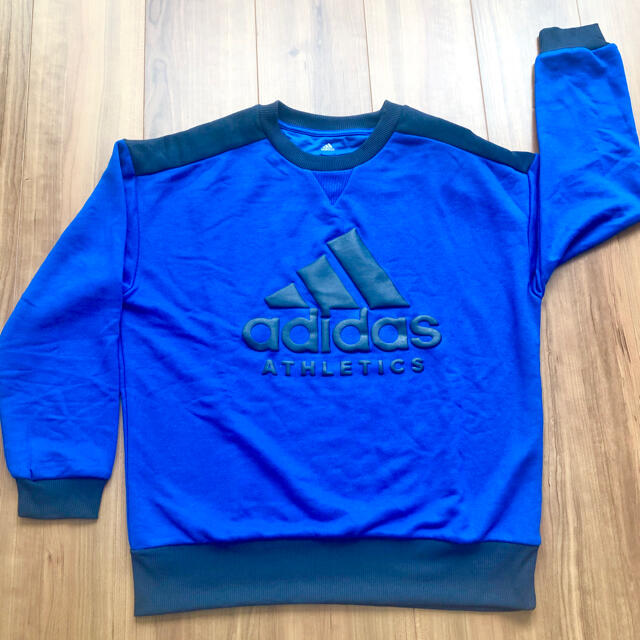 adidas(アディダス)の新品 ◆ アディダス adidas ジュニア  130 トレーナー スウェット キッズ/ベビー/マタニティのキッズ服男の子用(90cm~)(ジャケット/上着)の商品写真