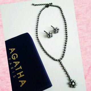 アガタ(AGATHA)のAGATHA☆フラワーネックレス＆ピアス(ネックレス)