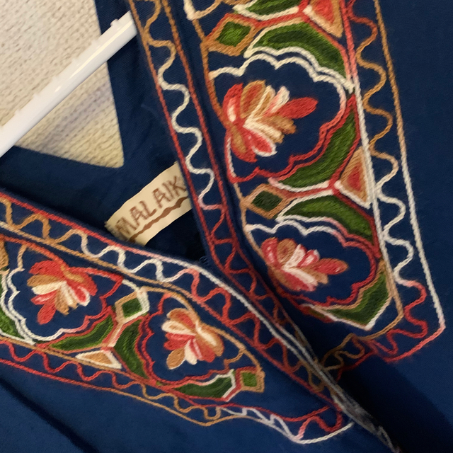 MALAIKA(マライカ)のMALAIKA  アリ刺繍トップス レディースのトップス(カットソー(半袖/袖なし))の商品写真
