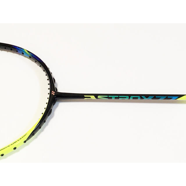 YONEX(ヨネックス)のPooh 様専用 ヨネックス アストロクス 77 イエロー 4U5 ラケット スポーツ/アウトドアのスポーツ/アウトドア その他(バドミントン)の商品写真