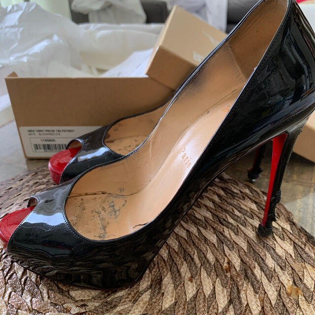 Christian Louboutin(クリスチャンルブタン)のChristian Louboutin パンプス 39 レディースの靴/シューズ(ハイヒール/パンプス)の商品写真