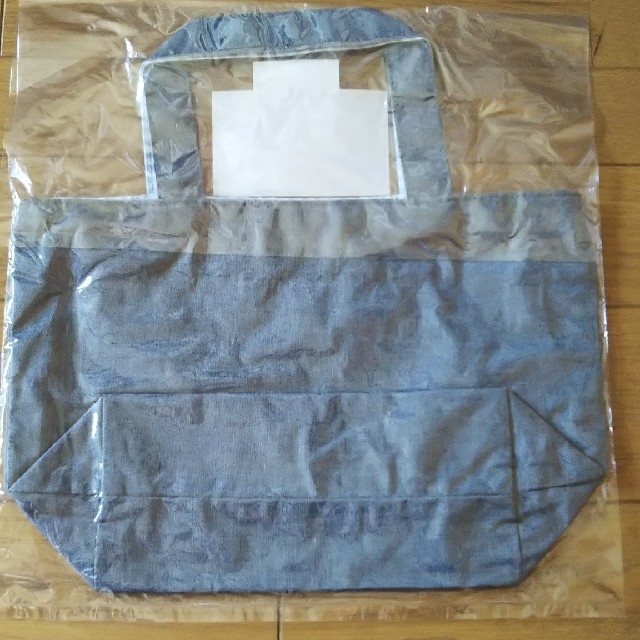 阪急ペルソナの、非売品のファミリアのトートバッグです。 レディースのバッグ(トートバッグ)の商品写真