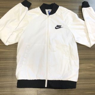 ナイキ(NIKE)の【美品】NIKE ブルゾン M-1  薄手 ナイロンジャケットホワイト×ブラック(ブルゾン)