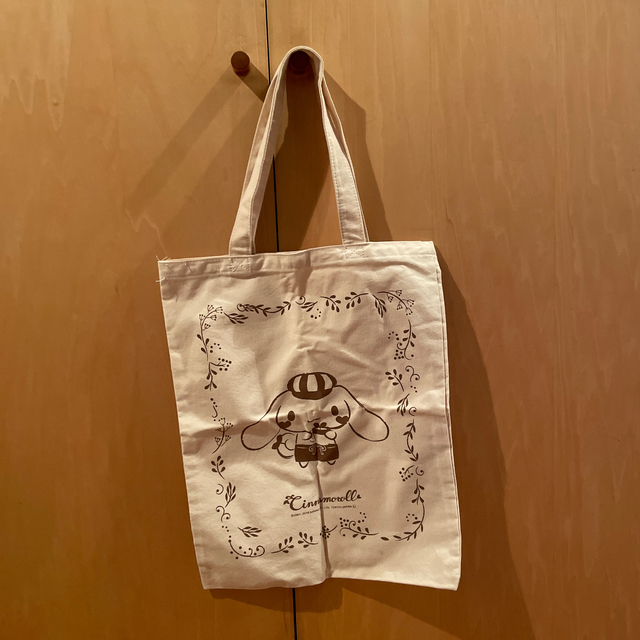 シナモロール(シナモロール)のシナモンカフェ　トートバッグ レディースのバッグ(トートバッグ)の商品写真