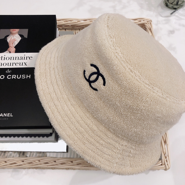 CHANEL - Y様専用CHANELシャネル 入手困難バケットハット 帽子の通販 CHANEL - Y様専用CHANELシャネル 入手困難バケットハット 帽子の通販