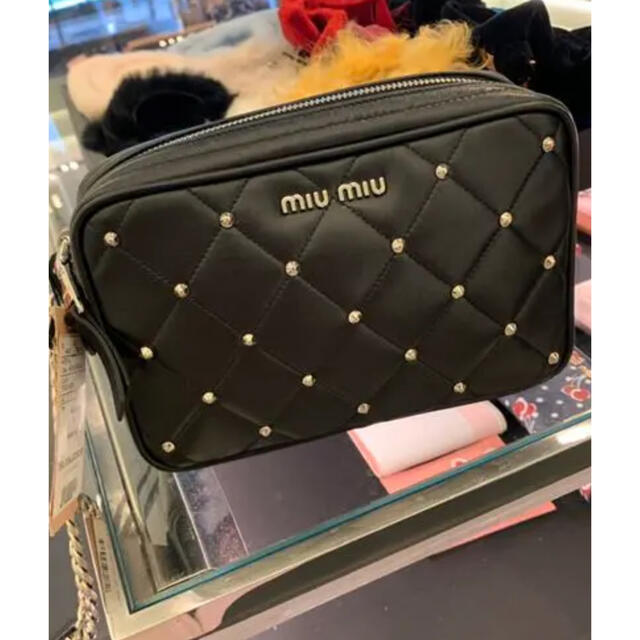 ポイント10倍】 miumiu - miumiu ショルダーバッグ スタッズ付き